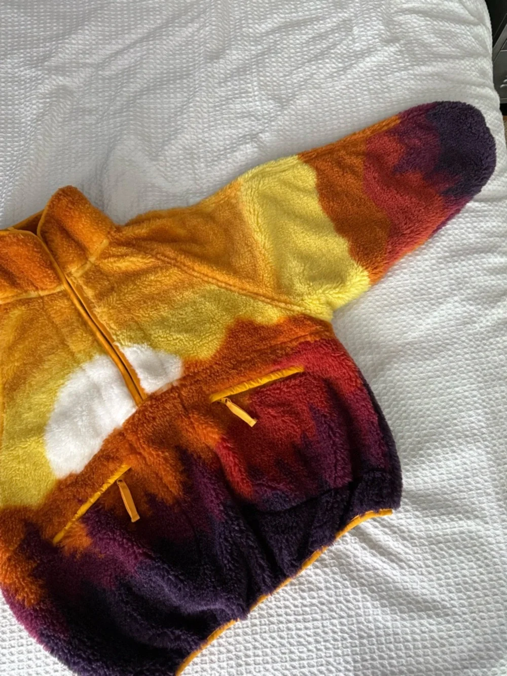 Rumored XS Sunset Ombre Sherpa Pullover. Yellow, Orange, Red, Purple. Never worn - Picture 3 of 5
